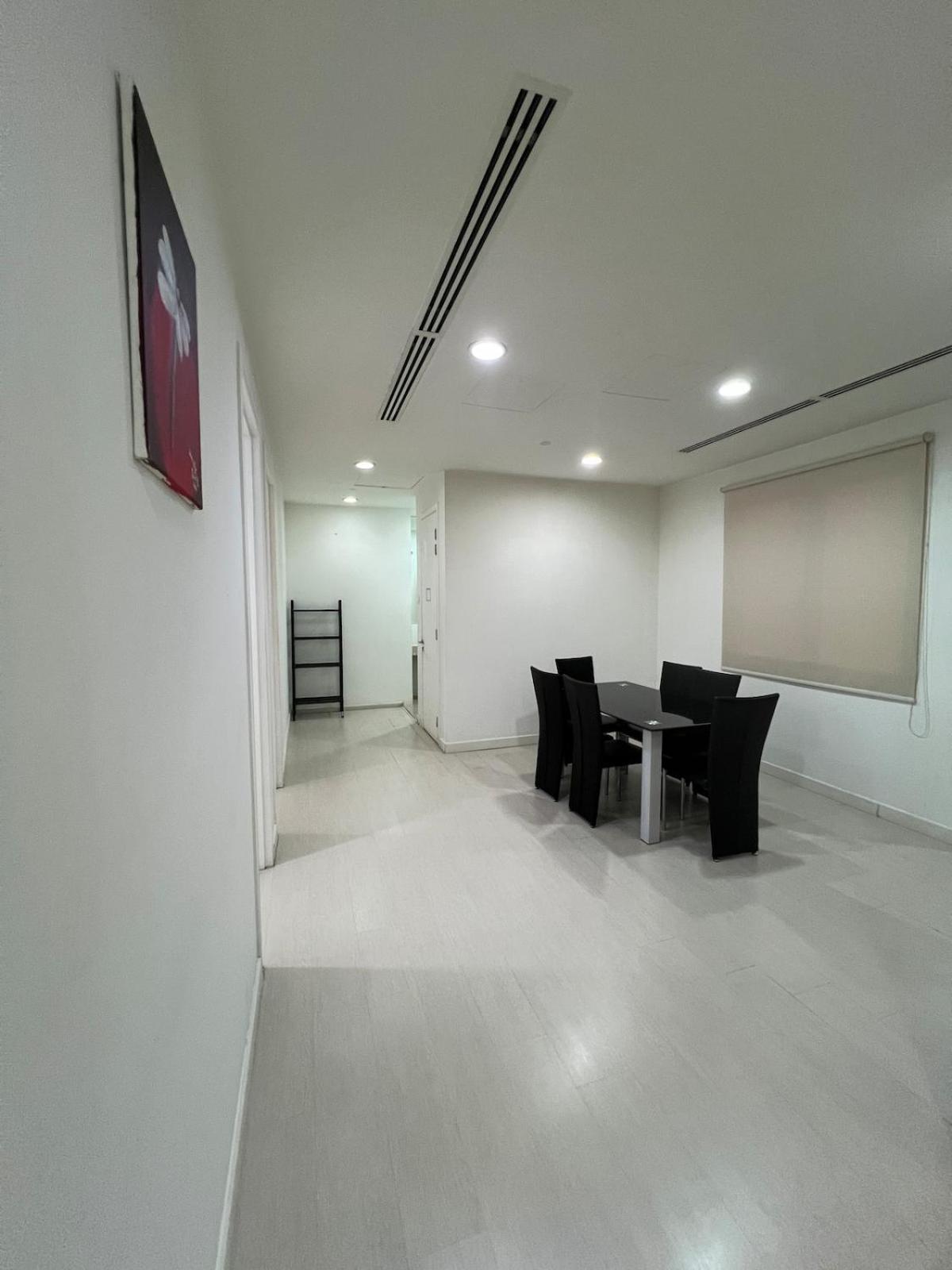 Great Value 2-bedroom Klcc Unit * Kuala Lumpur